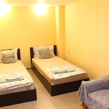 Guest House "Emily" In Troshevo Varna ภายนอก รูปภาพ