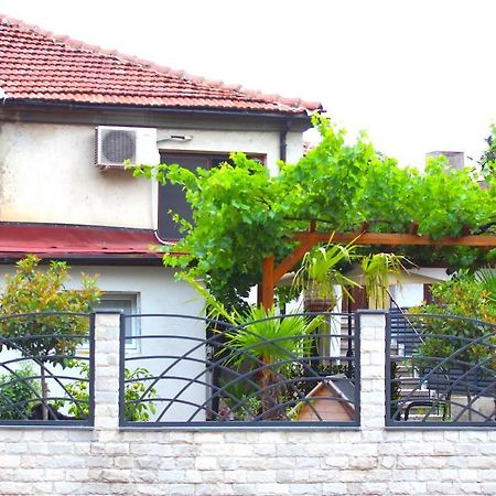 Guest House "Emily" In Troshevo Varna ภายนอก รูปภาพ