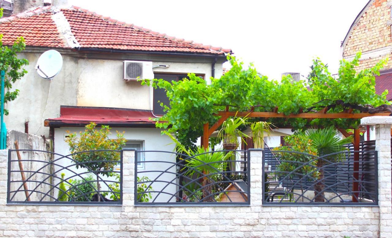 Guest House "Emily" In Troshevo Varna ภายนอก รูปภาพ