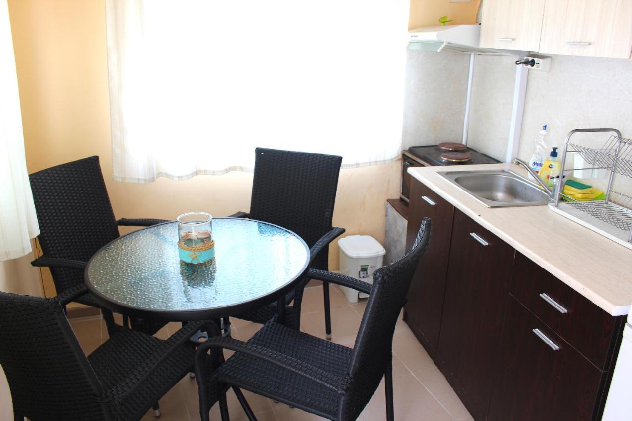Guest House "Emily" In Troshevo Varna ภายนอก รูปภาพ